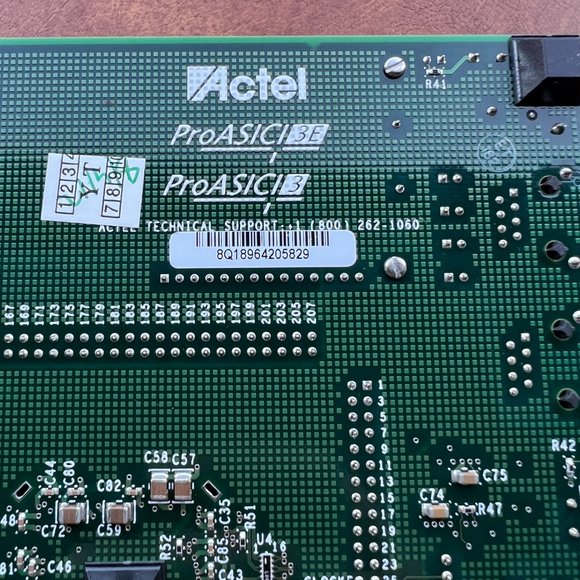 Actel A3PE-A3P-EVAL-BRD1 REV.3‎ Board - Picture 6 of 11